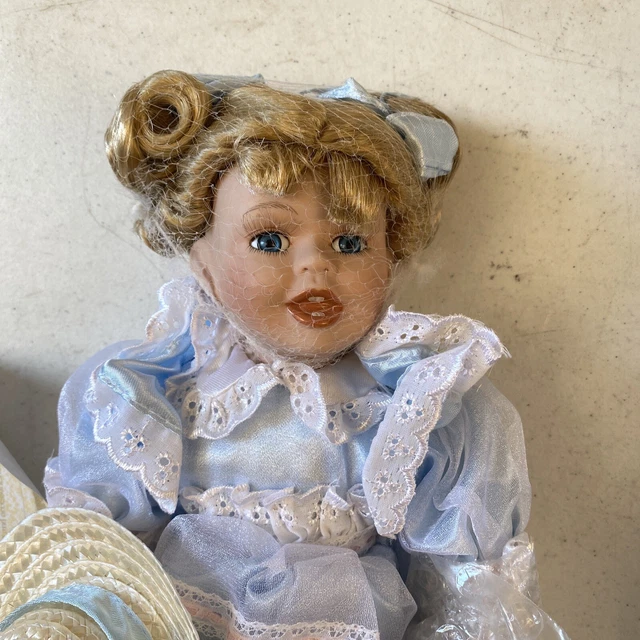 The Heritage Signature Collection Victorian Elizabeth Porcelain Collectors Doll 2