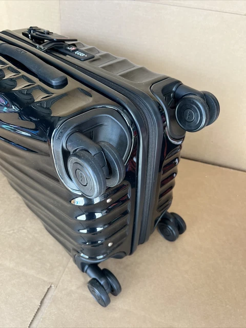 Tumi 19 Degree International Expandable 4 Wheeled Carry-On Suite case Black $695 12