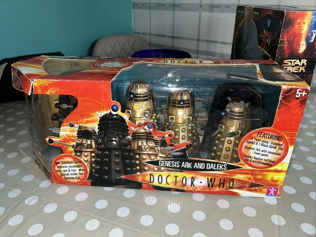 DOCTOR WHO GENESIS Ark and Daleks Action Figure Set £94.29