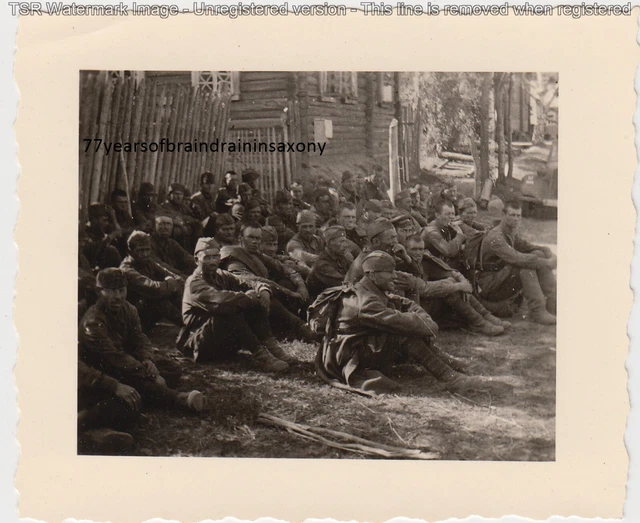 Foto 2.Wk Rußland Ostfront russische Kriegsgefangene POW Soldaten mit Schiffchen