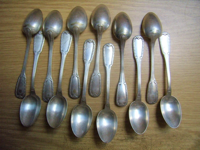petites cuillères de collection x 9 métal argenté certaines