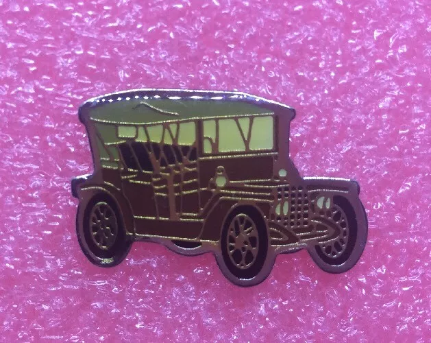 T25 Pins Voiture Car FORD T 1908 lapel pin