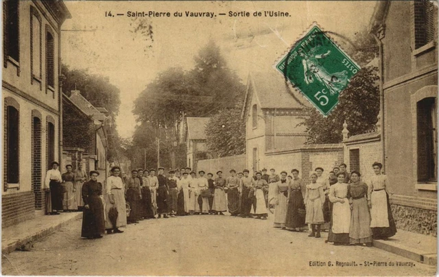 CPA AK St-PIERRE du VAUVRAY-Sortie de l'Usine (43230)