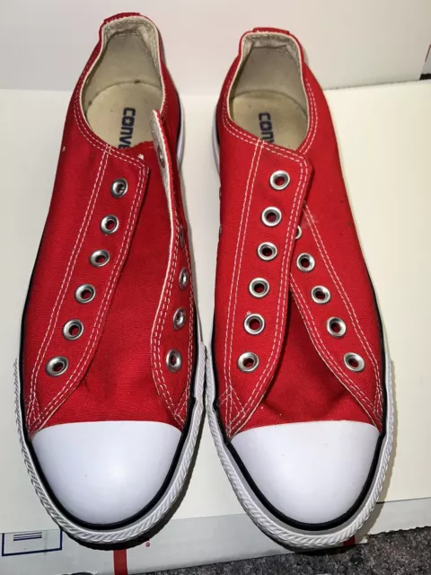 Converse All Star  Chuck Taylor Low Top Red Canvas Shoe. Size 8 Women 10