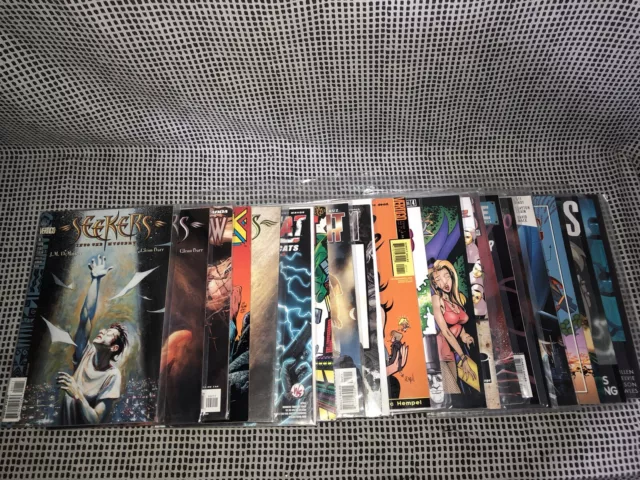 Comic Bundle X21 Books Inc. Dc Marvel And Other Themes From Early 90’s To 00’s