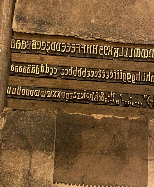 Prägeschrift Jugendstil Buchbinder Messing Buchstaben Lettern Heißprägen Leder