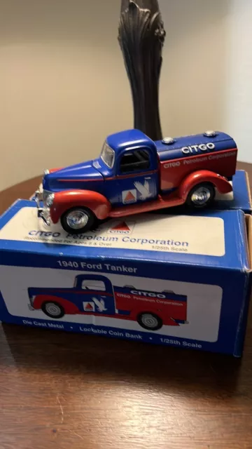 citgo toy 1940 Ford Tanker  Die Cast  With Lockable Coin Bank