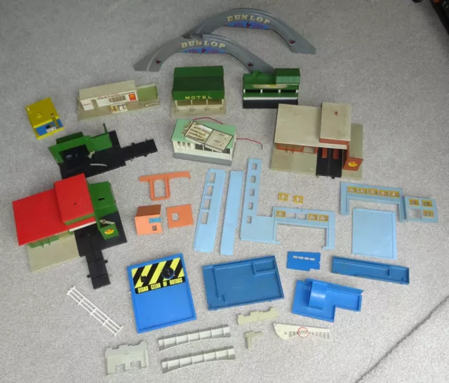 Job Lot of Triang Minic Motorways Slot Car Buildings & Parts for Spares & Repair