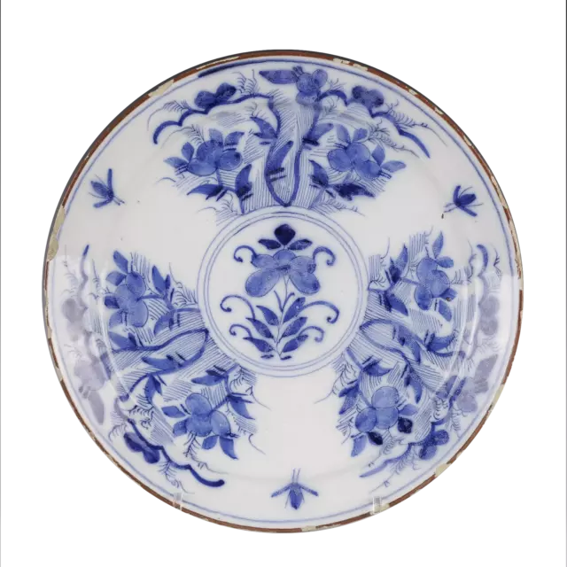 Nice Dutch Delft Blue plate, decoration of  flowers, 18th century.