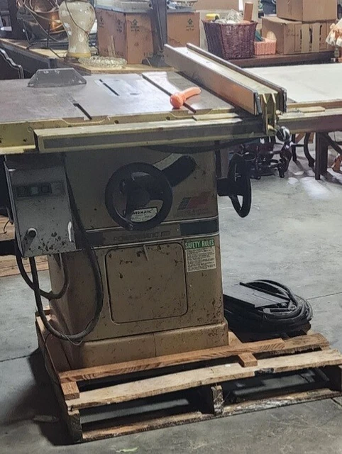 Powermatic Model 66 Table Saw 10" Tilting Arbor 3Ph 5Hp 240/480V Powermatic Model 66 Table Saw 10" Tilting Arbor 3Ph 5Hp 240/480V