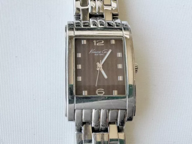 Vintage Kenneth Cole men's stainless steel quartz watch 30x36mm, running