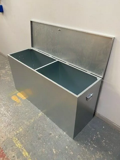 Feed bin - Storage bin - Animal feed bin - Pet food storage - galvanised steel 