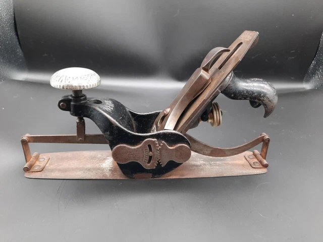 Stanley Rule & Level Co. No. 113, Type 4, Circular Wood Plane
