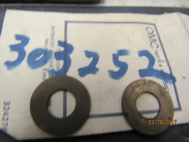 2 New  Omc Oem  Johnson Evinrude Washers 303252