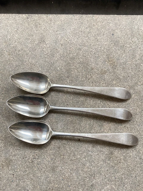 UN ECCELLENTE SET DI 3 CUCCHIAI DA DESSERT IRLANDESI DUBLINO James Keating 1795