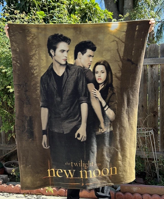 THE TWILIGHT SAGA New Moon Fleece Throw blanket Edward Bella Jacob