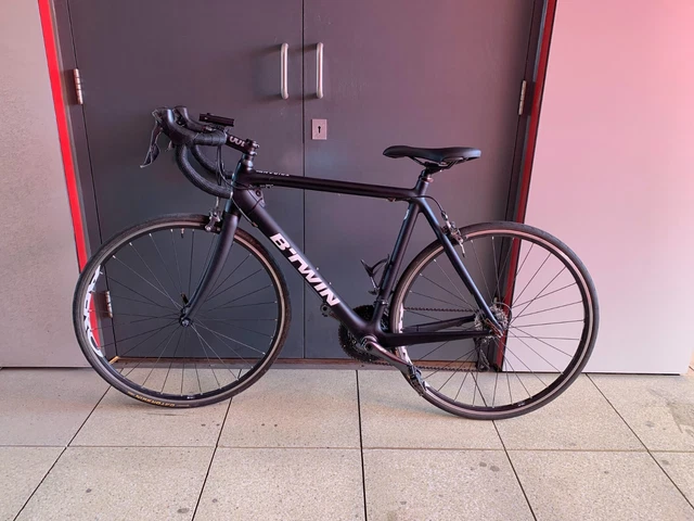 triban 560 cf