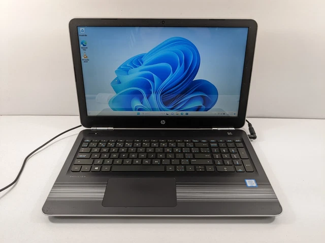 HP Pavilion 15-au018ca Intel Core i5-6200U 8GB 128GB SSD 15.6" - Windows 11 Home