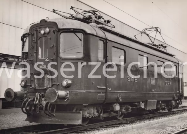 AK/Foto Leichtlokomotive Re 4/4 Nr. 10025 SBB (BW191)