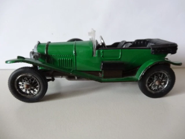 Cult Models CML116-1 Bentley 4.25 L Vanden Plas Tourer green 1938 1/18