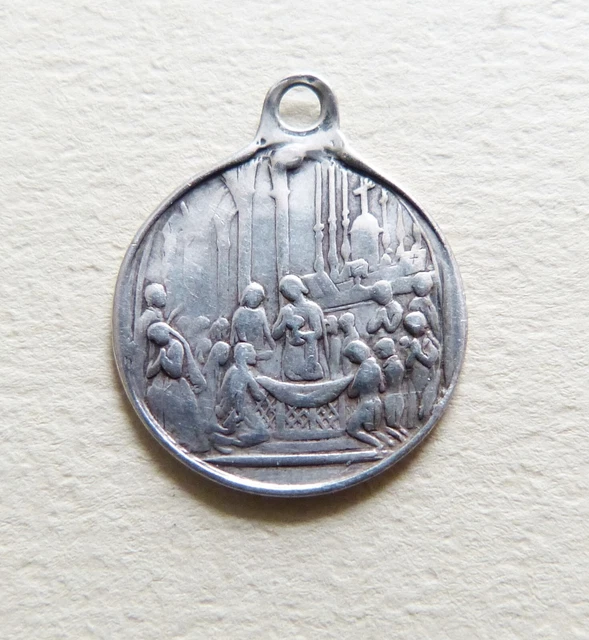Pendentif / épingle Religieuse Ancienne En Argent - Bijou Vintage - Occasion