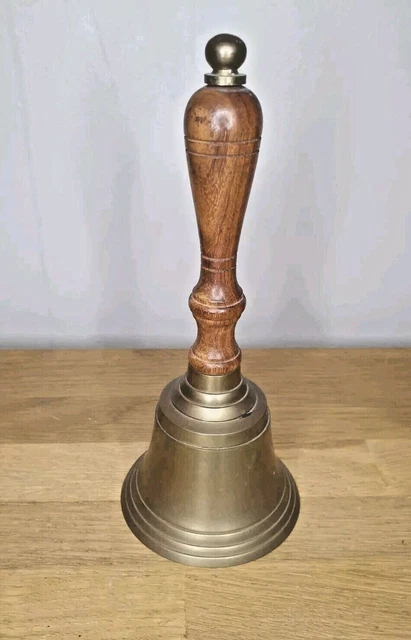 Cloche à Main En Laiton Doré Avec Manche En Bois - 15 Cm De Haut - Son Clair Et Puissant - Pour Service, Dîner, Mariage, Décoration - 7