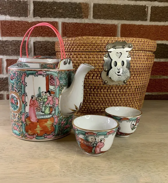 VINTAGE Chinese Roses & Geisha Porcelain Tea Pot Set 2 Cups Woven Rattan Basket