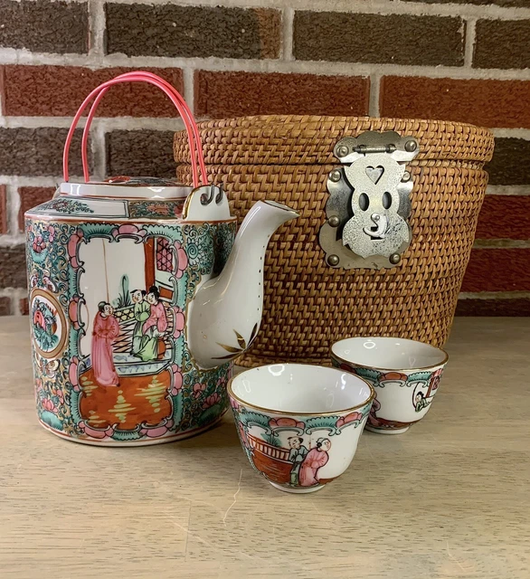 VINTAGE Chinese Roses & Geisha Porcelain Tea Pot Set 2 Cups Woven Rattan Basket