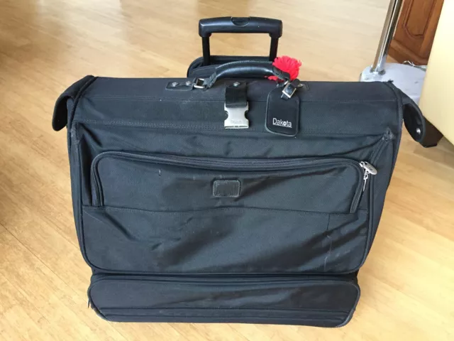 Dakota by Tumi Black Ballistic Nylon 23" 2 Wheeled lGarment Bag Rolling Wardrobe 2