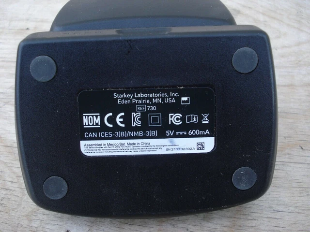 CHARGEUR D'AIDE AUDITIVE Starkey Laboratories CAN ICES-3(B)/NMB-3(B) 5V ...