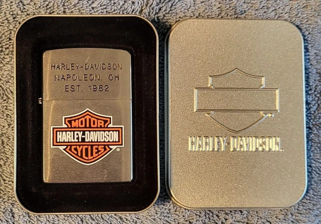 2004 Harley Davidson Logo Brushed Chrome Zippo Lighter, Sealed / Unfired Nib