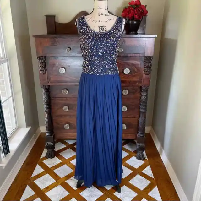 Pisarro Nights NWT Embellished Blue Sequined Evening Dress 10