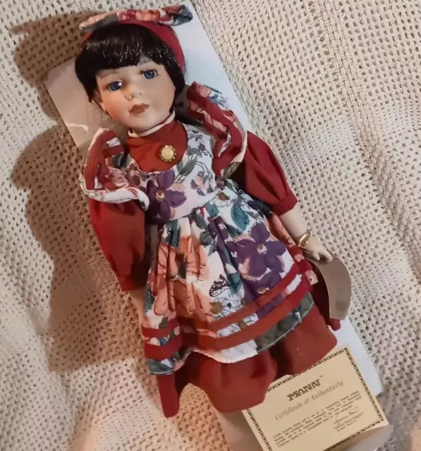 Vtg. COA &NIB &Tag Seymour Mann Connoisseur Doll Porcelain Girl W Autumn Dress,