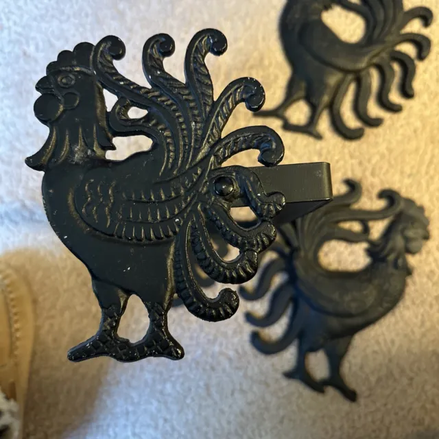 Cast Iron Roosters Pair of 9.5 inch  L&R W/ Cast Aluminum Paper Towel Holder 2