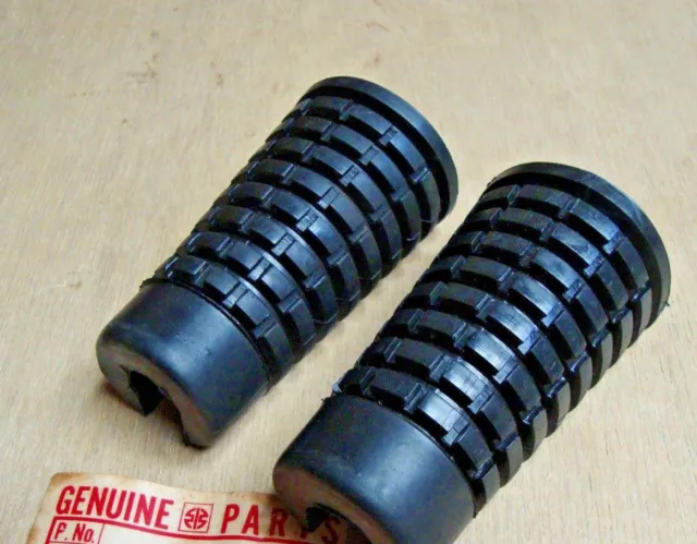 Kawasaki KH100 KH125 G7 G7S G7TA GTO Poggiapiedi anteriore in gomma step 92076-025 NOS