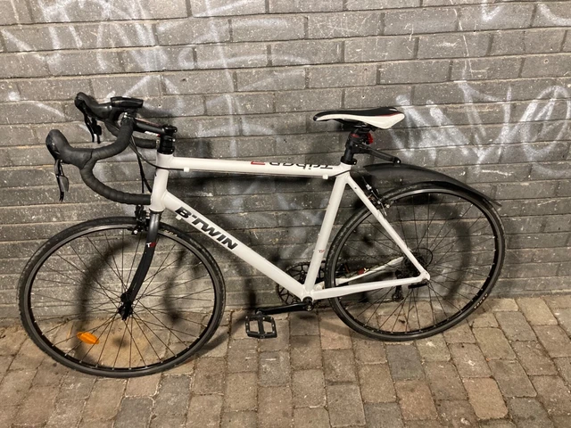 btwin triban 3 white