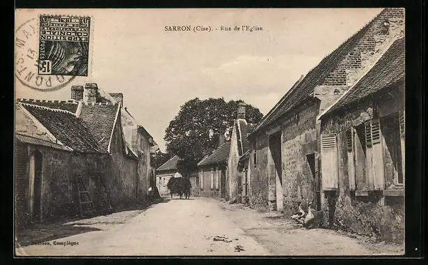 CPA Sarron, Rue de l´Eglise, vue de la rue 1931