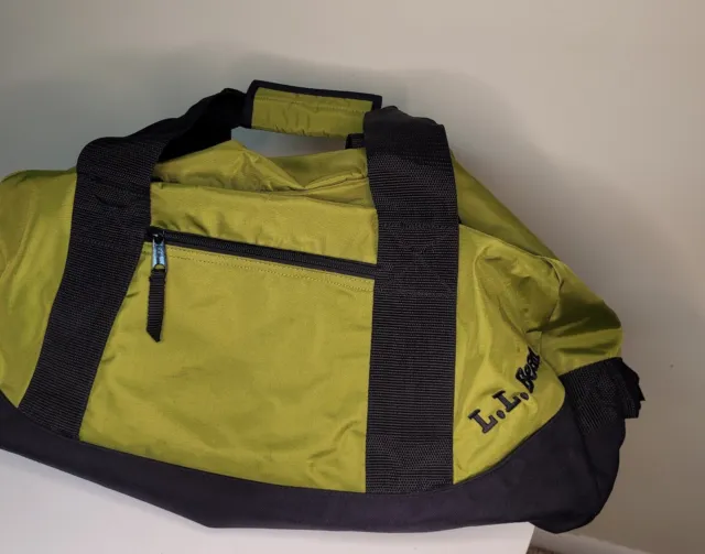 L.L. Bean Adventure medium duffle bag carry on  OV273 Green Water Resistant