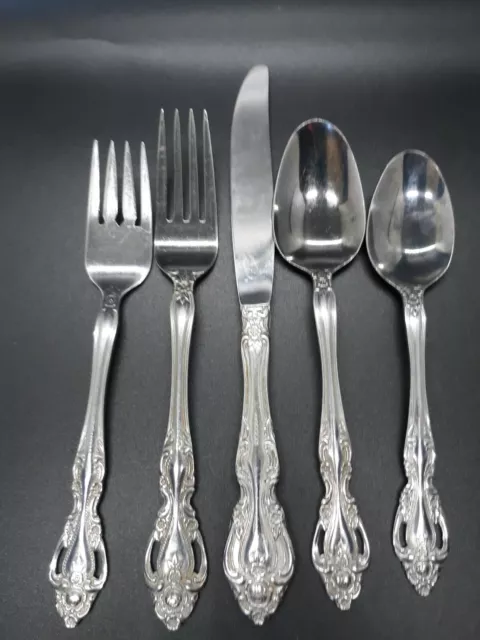 5 piece Reed & Barton Select Baroque Stainless Steel Table/Place Setting