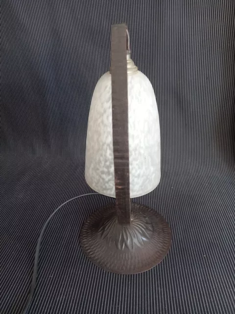 ancienne lampe art déco tulipe pâte de verre signée Schneider fer forgé 3