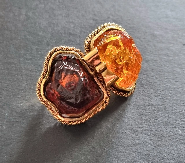 Broche Vintage Losange En Laiton Incrustée De Pâte De Verre - Occasion