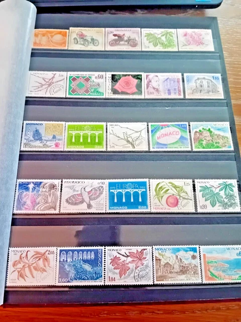 Lot de 25 timbres Monaco (Lot 37) - Non oblitérés mais sans gomme Etat Correct