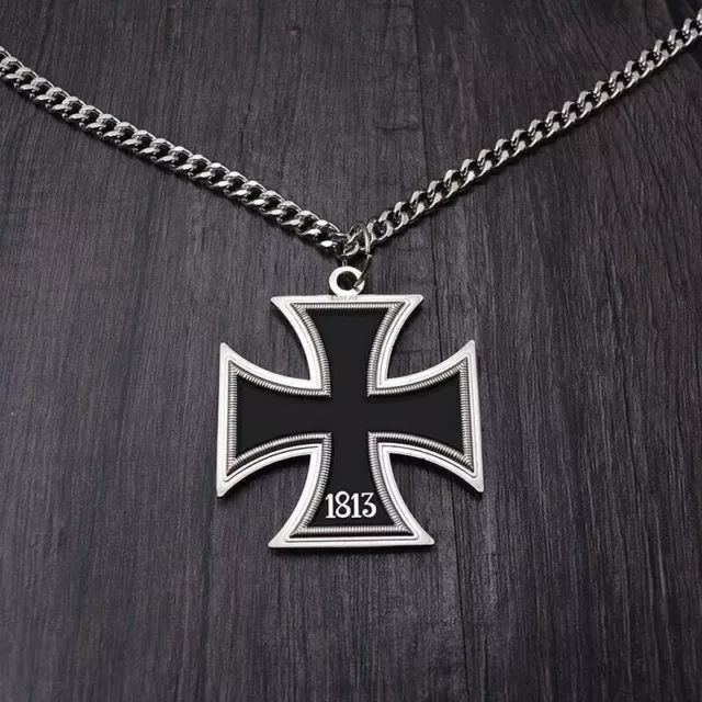 WWII German Iron Cross Medal Badge With Chain Iron cross necklace 1939 With Box