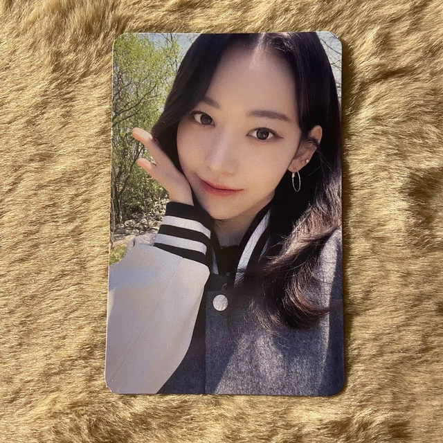SAKURA LE SSERAFIM M2 Unforgiven Comeback Show POB Photocard Oliveyoung