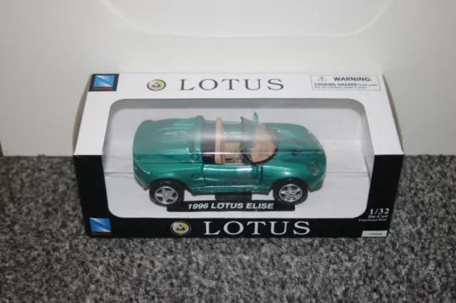 NewRay 1/32 Scale, 1996 Lotus Elise, Green Diecast Model Car With Box.