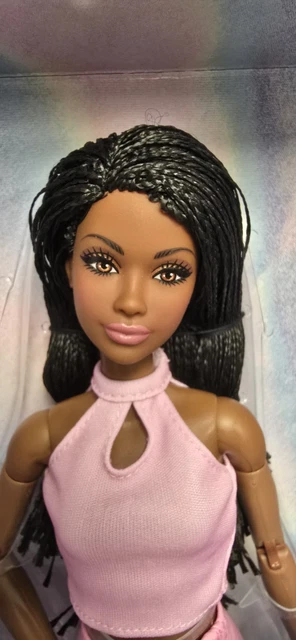 Barbie Signature Looks 21 AA – Corps Articulé, NRFB 2024 (Mattel)