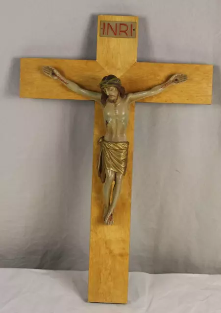 B6/ schweres Kruzifix aus Holz mit Porzellan Jesus , farbig gefasst - 50x33 /188