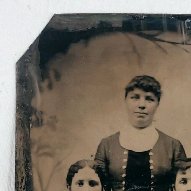 Antique 1/6 Plate Tintype Women Photo c1870 Gorgeous Group Beautiful Girls A2261 3