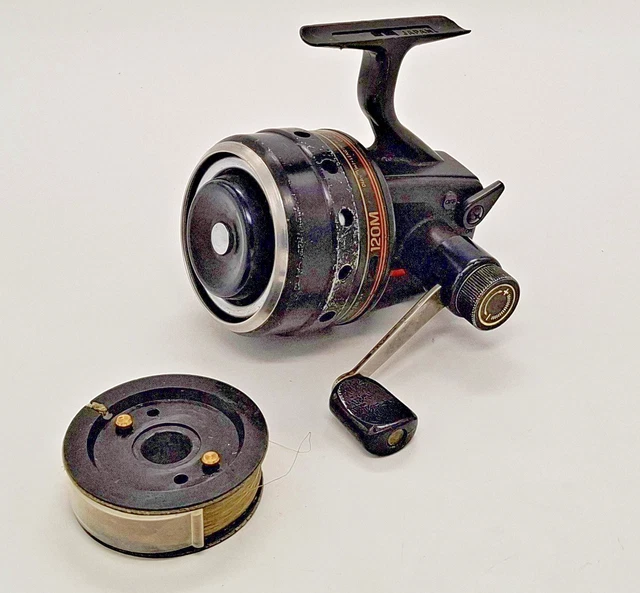 Moulinet De Pêche Ancien Daiwa 9700A, Fermé, Fabriqué Au Japon, Vintage, Occasion