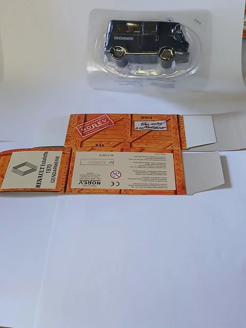 Collection De Voitures Miniatures Universal Hobby 1 - Échelle 1:43, En Boîte - Neuf